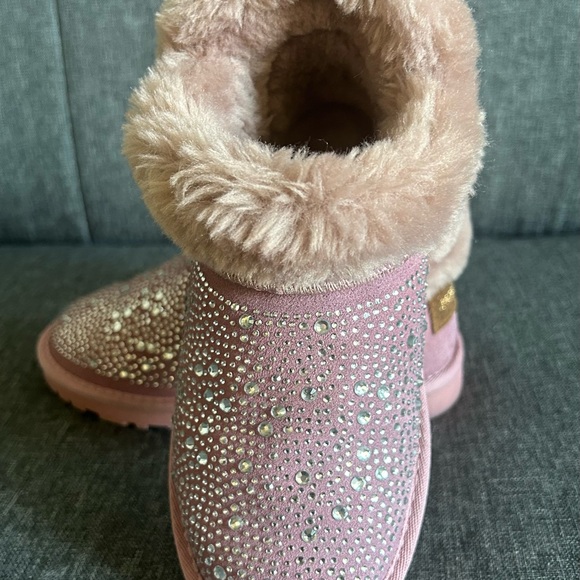 Pink Fur-Lined Sparkly Slip-On Shoes - Picture 11 of 12